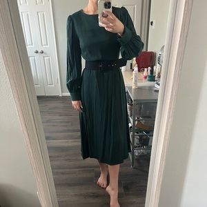 Green midi Zara dress, size Small